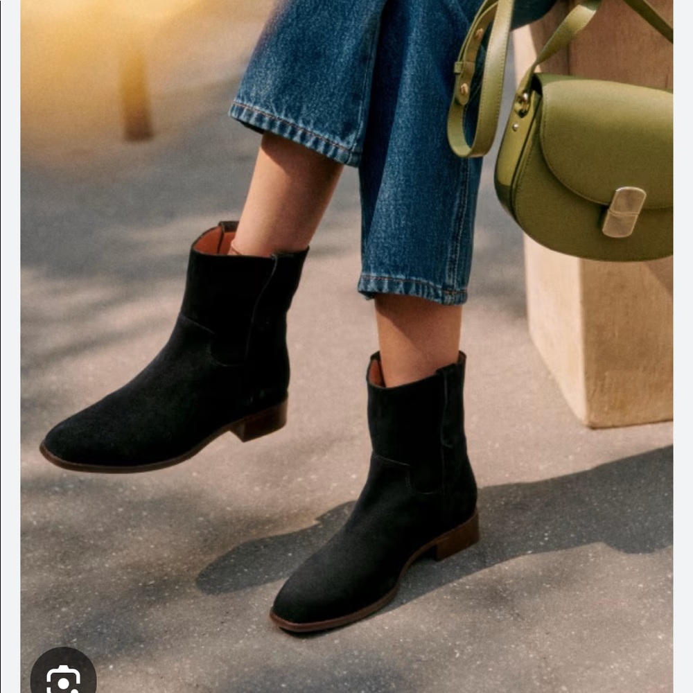 Sezane low Gabbie boots never worn in black size 6 eu 36 never worn :)